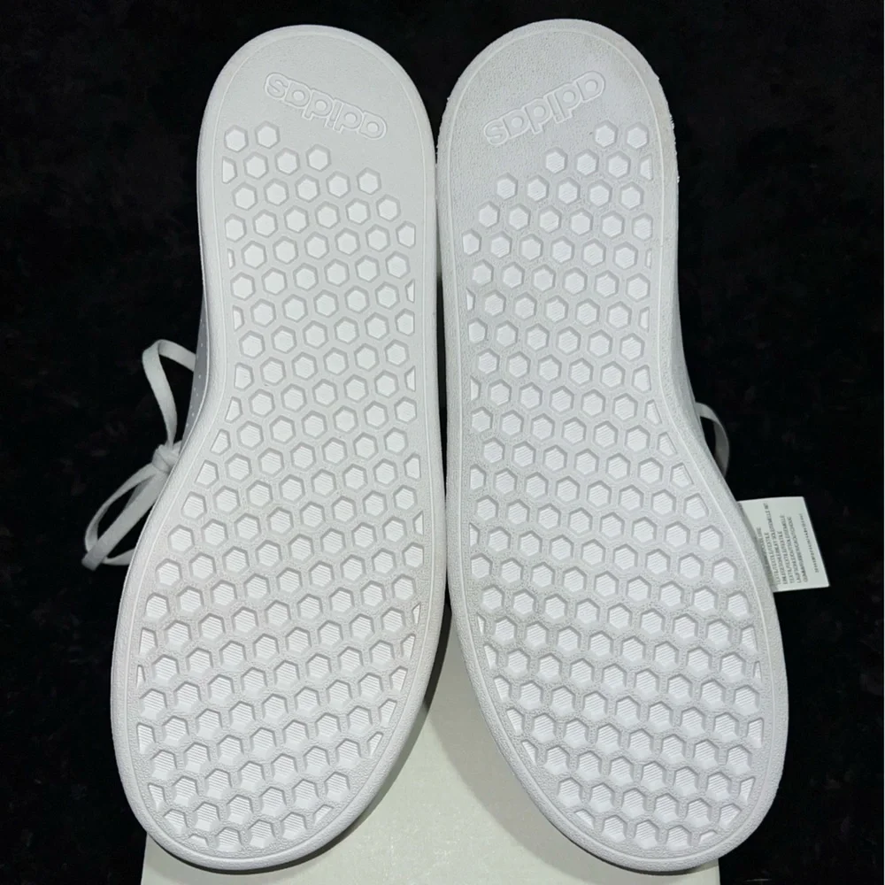Men’s Adidas Advantage Size US‎ 7 NIB